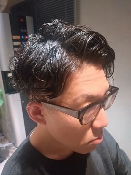 リリー(Lily) ♪♪♪ツーブロパーマ♪♪♪