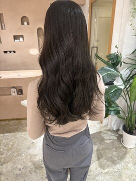 ユッカ 梅田(YUCCA) 【 YUCCA 】大人可愛いオリーブグレージュ