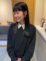 スムーク(smuk)&nbsp;【smuk/岩澤美紅】黒髪ロング/オン眉/ぷつっとカット