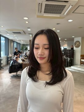 ヘアサロン アウラ(hair salon aura) レイヤーカット外国人風レイヤー顔まわりレイヤー