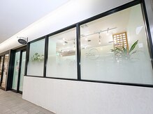 グロウ(glow)の雰囲気（いずみおおつCITY 1F入ってすぐです♪）