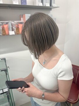 トリコ(torico) 大人のミニボブ×透明感グレージュ