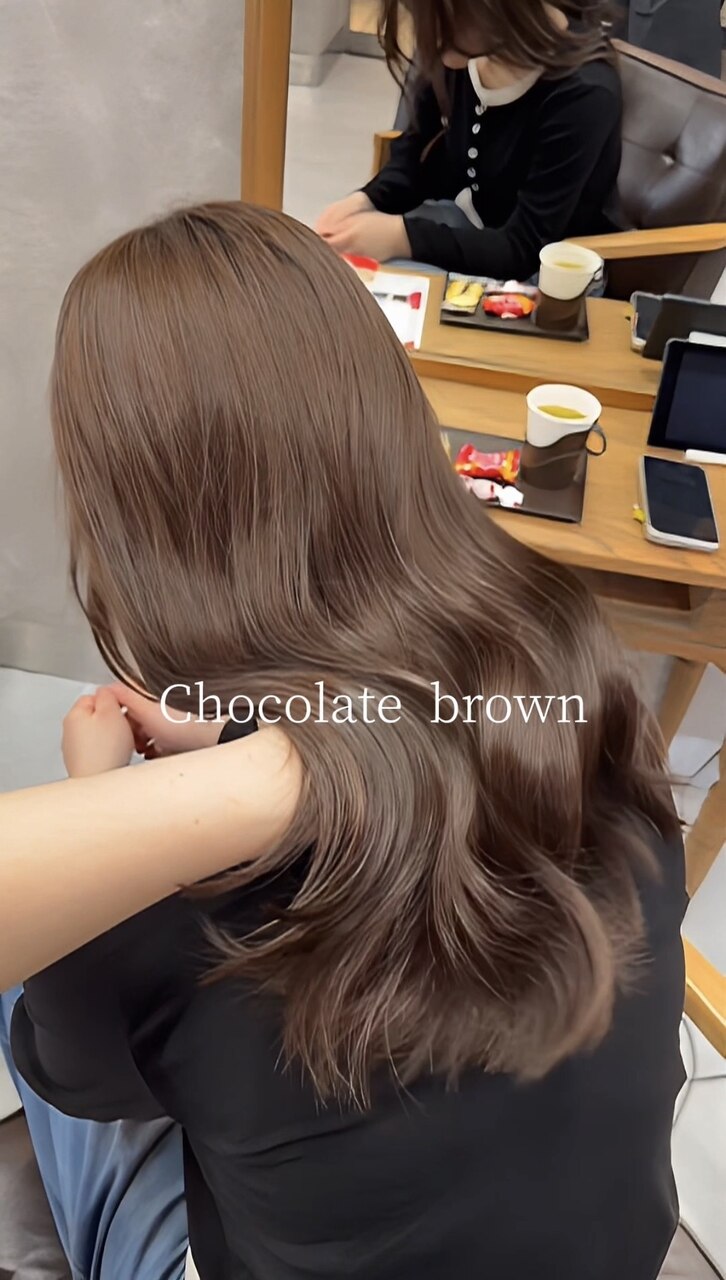 2026年夏】チョコレートブラウンの髪型・ヘアアレンジ｜人気順