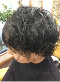 男の色気パーマスタイル