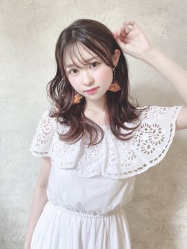 ソワリー 栄(THOiRY) 小顔カットが得意なスタイリストby坂元