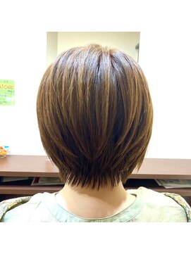 ジールドゥーエ(Zeal due) ショートボブ