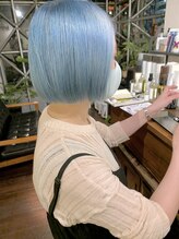 エーダブリューヘアー 三軒茶屋(aW hair) ペールブルーの切りっぱなしボブ[三軒茶屋/三軒茶屋美容室]