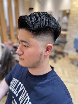 シャッター(Shutter) スキンフェード