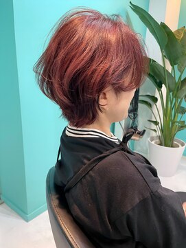 ユー イケブクロ(u Ikebukuro) ショートウルフ/ワインレッド赤/ウルフスタイル/10代/20代/30代