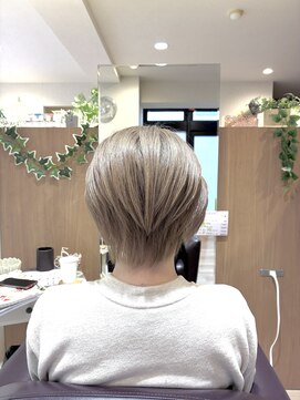 エル バイ ファースト(L by first) 【L by first】ミルクティーベージュ