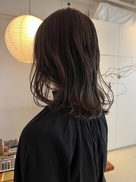 ライン(LINE) オリーブベージュ/ニュアンスカラー