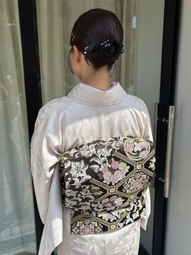 ラフテル(RAFTEL) ショートでも叶う上品まとめ髪アレンジ