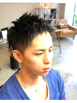 バーバーショップボヤージュ(BARBER SHOP VOYAGE) アップバングショート