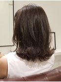 外はねレイヤード×暗髪ラベンダーベージュ