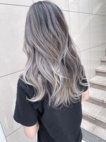 ジゼル(gisele)&nbsp;(稲毛)ホワイト系バレイヤージュ