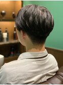 前下がりセンターパート 丸の内/東京/大手町