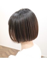 ウィスカーヘアー(whisker hair)&nbsp;ナチュラルストレート