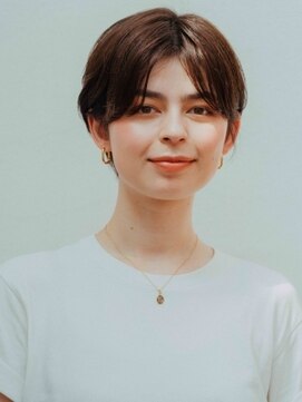 ディバイン ティエドゥール お花茶屋(divine tiedeur) センターパートスタイル