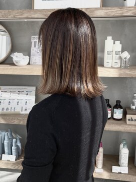 ブリッサ(brisa) ◆20代30代40代大人きれいミディアムボブ