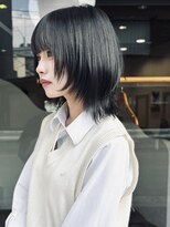 ジェムヘアスタジオ 湘南平塚南口店(Gem Hair Studio)&nbsp;Gem Hair Studio 姉崎 おしゃれ黒髪ウルフレイヤー/@gem_anezaki