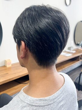 トゥルートラストトロワー 須玉店(True Trust trois) メンズ 爽やかビジネスショートスタイル 眉カット