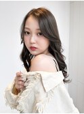 フェミニンロングマロンベージュ似合わせカット_F0006