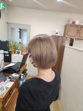 ミラシィ 成田(Mirashy) ハイライトカラーミルクティーベージュレイヤーカット