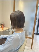 ミニボブ×柔らかベージュカラー