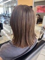 シャンプーボーイエイムス(SHAMPOO BOY aims) ぱつっと長めボブ