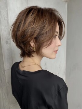 レリーノーブル 西宮北口(RelyNoble) くせ毛を活かす丸みショート×ハイライト自然な動き[西宮北口]