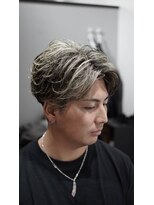 リーブル(Libre)&nbsp;センターパート×ホワイトブロンドメッシュ