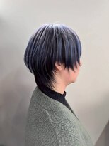 ヘアメイクボッカ(hair make Bokka)&nbsp;ネイビーカラー×ウルフショート