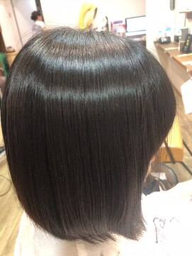 ノーティス(noTice) 大人かわいい☆無造作カール♪くひし形びれミディ