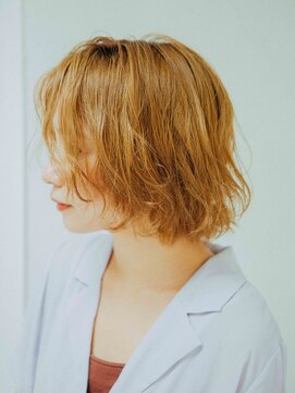 アリウス(ALIUS by posh) 【ALIUS 池袋】ラフショート×ブロンド