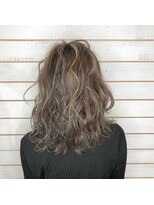 ビーヘアサロン(Beee hair salon) 【渋谷Beeehair/山森伴利】A/W NewStyle