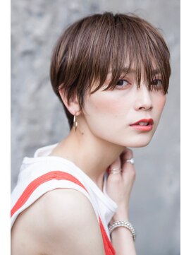 エイミー(Aimee) Aimee 町田ニュアンスショート×シアベージュ