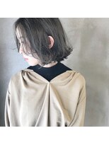 ミント(mint) 透明感グレー!切りっぱなしボブ!