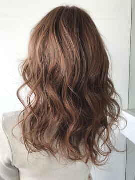 サリル ヘアアトリエ(SALIL hair atelier) セミロングスタイル