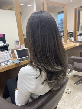 チェレ オレ 新金岡店(Chere ore) シルバーグレージュ×ハイライト×透明感カラー