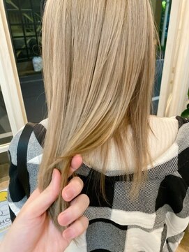 アミュレ(Amule) 人気のハイトーン◎ホワイトベージュケアブリーチ梅ヶ丘美容室