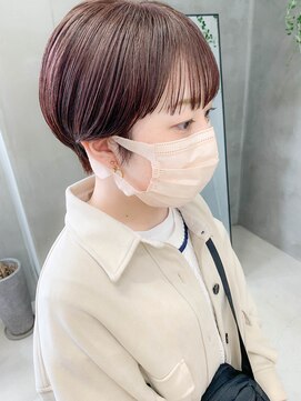 テトヘアー(teto hair) マッシュショート、ワイドバング、ピンクベージュ、耳掛け