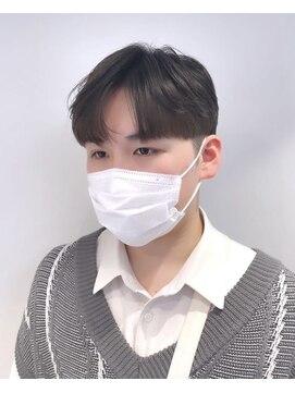 モアナ バイ ヘッドライト 沖縄豊見城店(Moana by HEADLIGHT) Moana【豊見城】#韓国メンズヘア#センターパート#ダウンパーマ