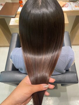 フォルテステラ(FORTE STELLA) ツヤ髪スタイル