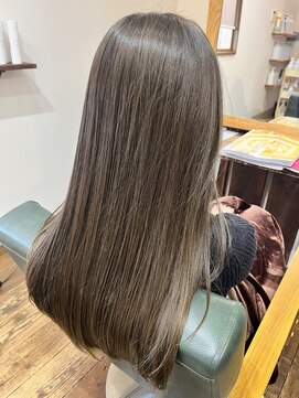 ル コワン ククー(Le coin coucou) オリーブカラー