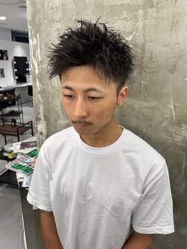 メンズサロン キング 枚方店(Men’s salon K!ng) 波巻きツイストスパイラルパーマ/フェザーパーマ/眉毛/メンズ