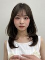 オーラ オモテサンドウ(Aura omotesando)&nbsp;お顔を包み込むlayer cutと透明感たっぷりのolive beige