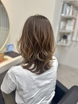 クアン(Cuan) ハイライトウェーブミディ