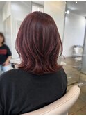 大人かわいいボルドーカラーのくびれレイヤー