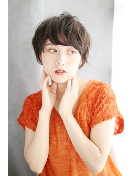 フォーハウス プラスエヌ(FOURHAUS +n) 20代30代40代　暗髪マッシュ【草津】