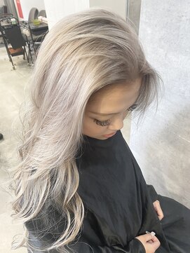 リア 近鉄八尾店(Lia) トリプルカラー/ホワイトベージュ